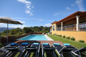 Schöne Villa Mit Privatem Beheizbarem Pool